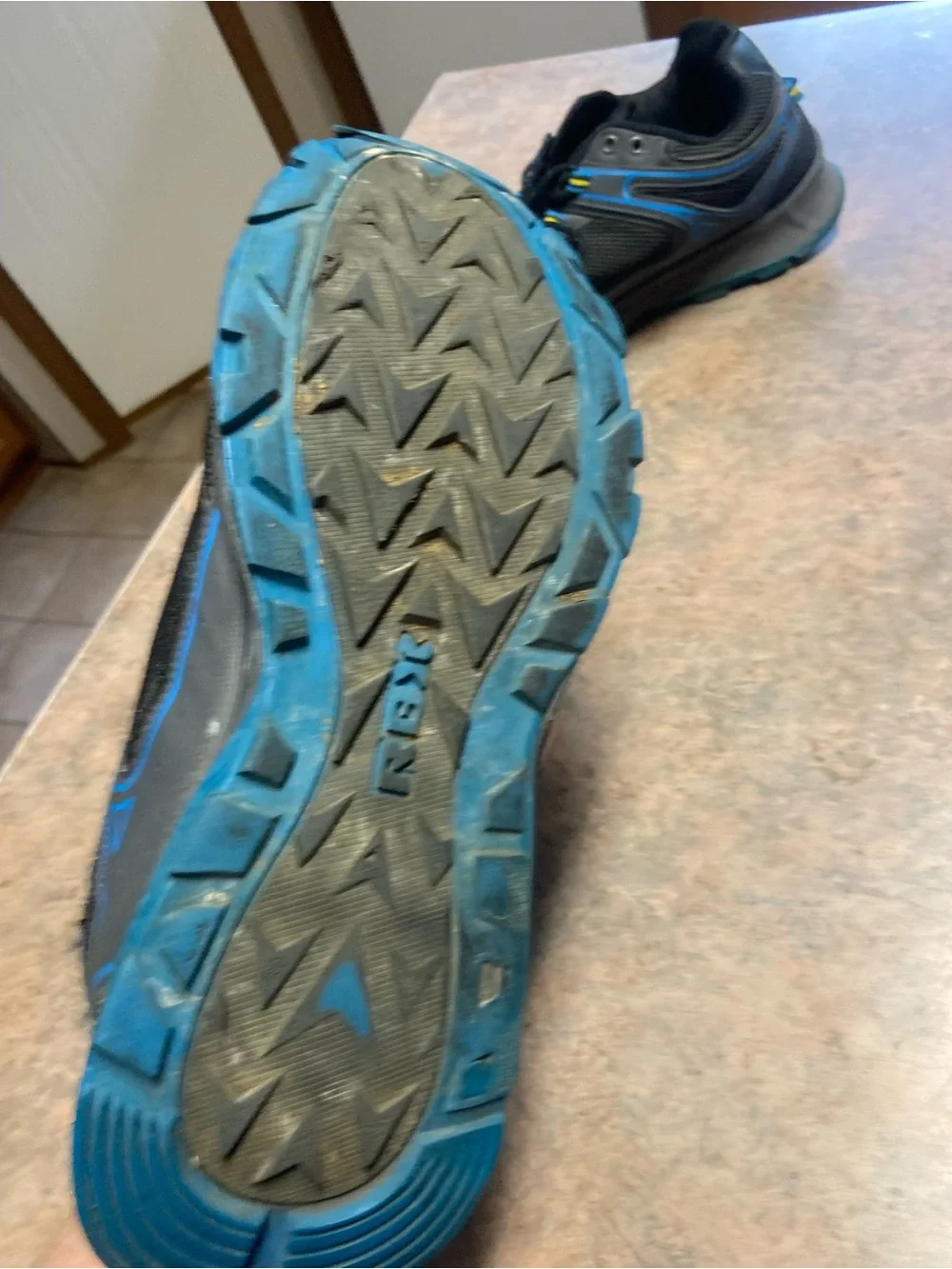 Reebok men’s sneaker
